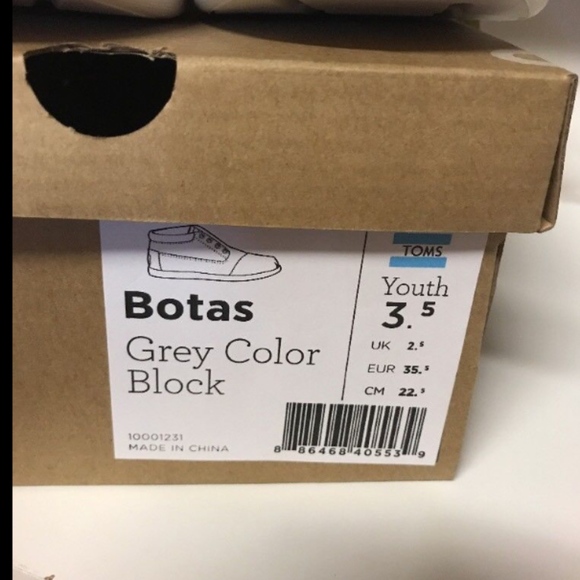 Tom's Youth Grey Color Block Botas Size 3.5 NIB - Picture 5 of 5